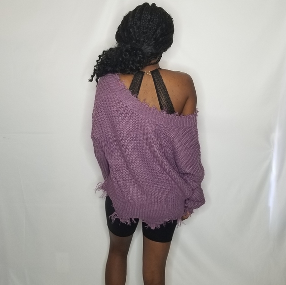 Lavender Frayed V Neck Sweater - Picture 4 of 5